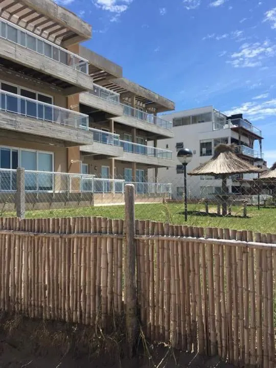 En Ostende| Departamento con salida al mar